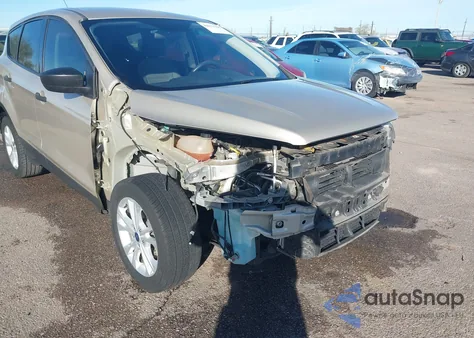 2017 Ford Escape S z USA, uszkodzony, nr VIN 1FMCU0F74HUC02314